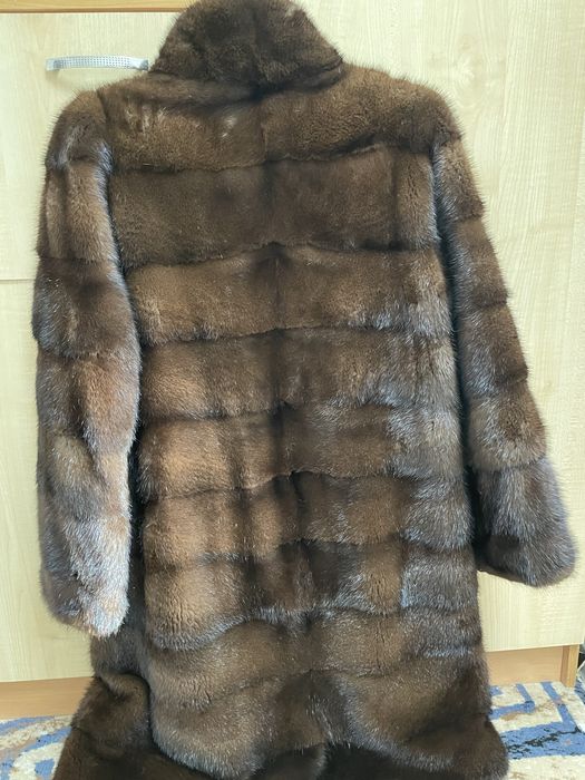 Продам норковую шубу