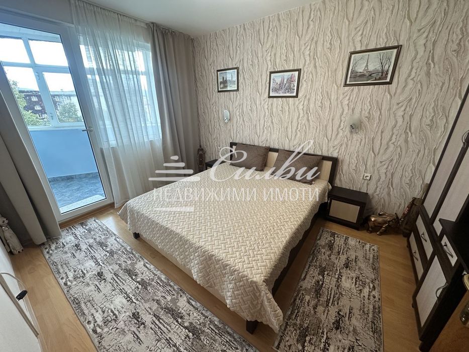 Продава се Четиристаен апартамент в Търговище, Център - 94 кв.м за 1275 €/кв.м - Снимка #2
