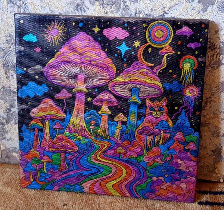 Картины триптих в детскую или спальню, коты и грибы