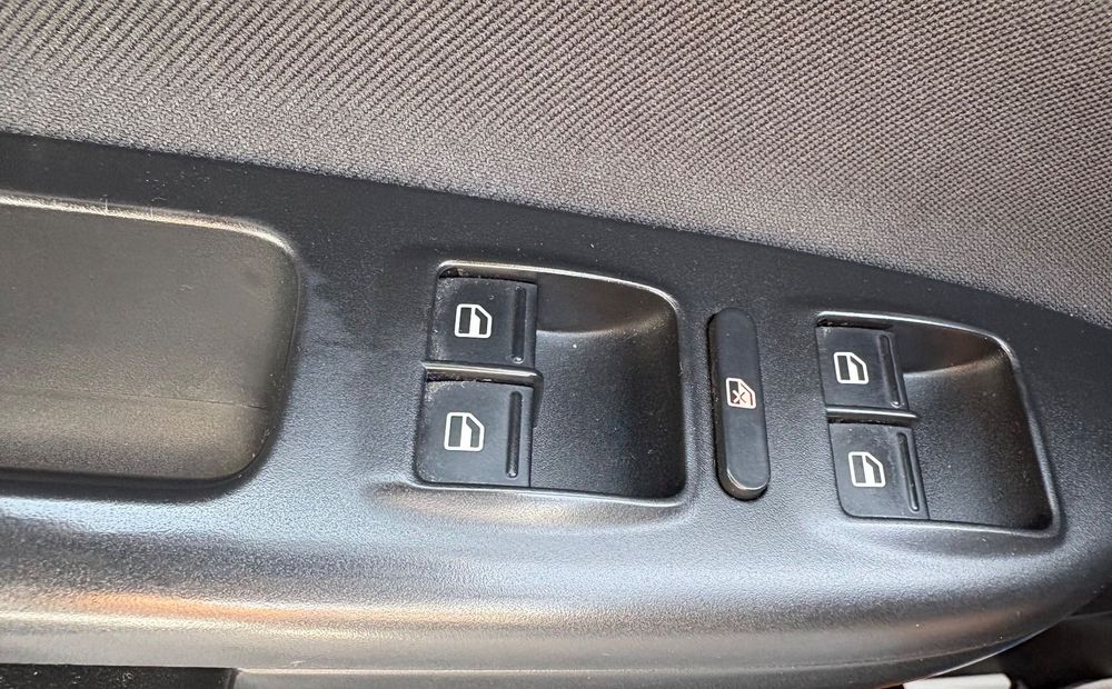 Škoda Octavia 2011 benzină, 4.420 € — imagine 4
