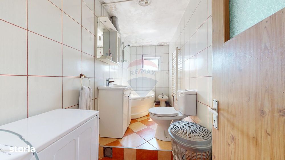 Apartament cu 3 camere de vânzare în zona Centrala, Fagaras