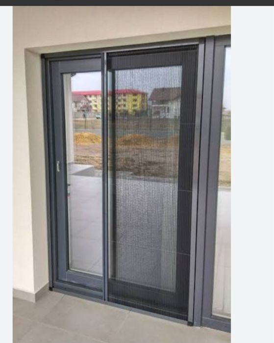 Plasa insecte pliabile Usi si Ferestre