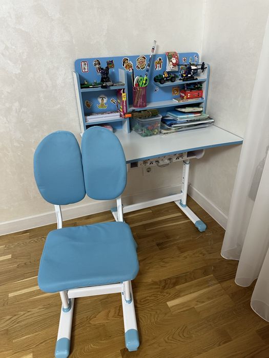 Детский стол с стульчиком