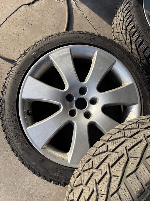 Vând jante pe 18 + anvelope iarnă 245/40 R18 (VAG)