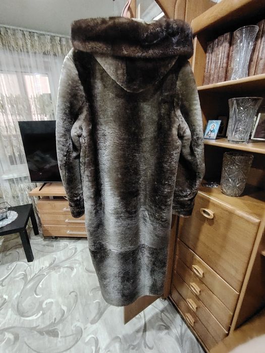 Продам шубу норковую