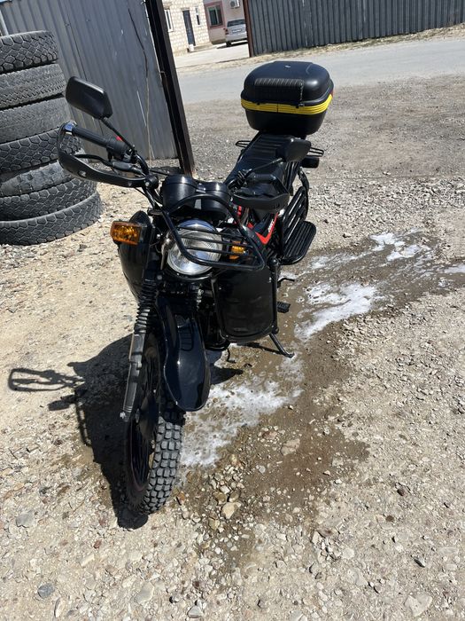 Мотоцикл 200 куб