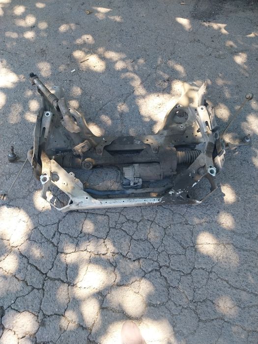 Продавам Преден мост (магаре) БМВ/BMW E81 E87 E90 E91 E92 E93