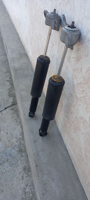 Задние амортизаторы на Малибу 1