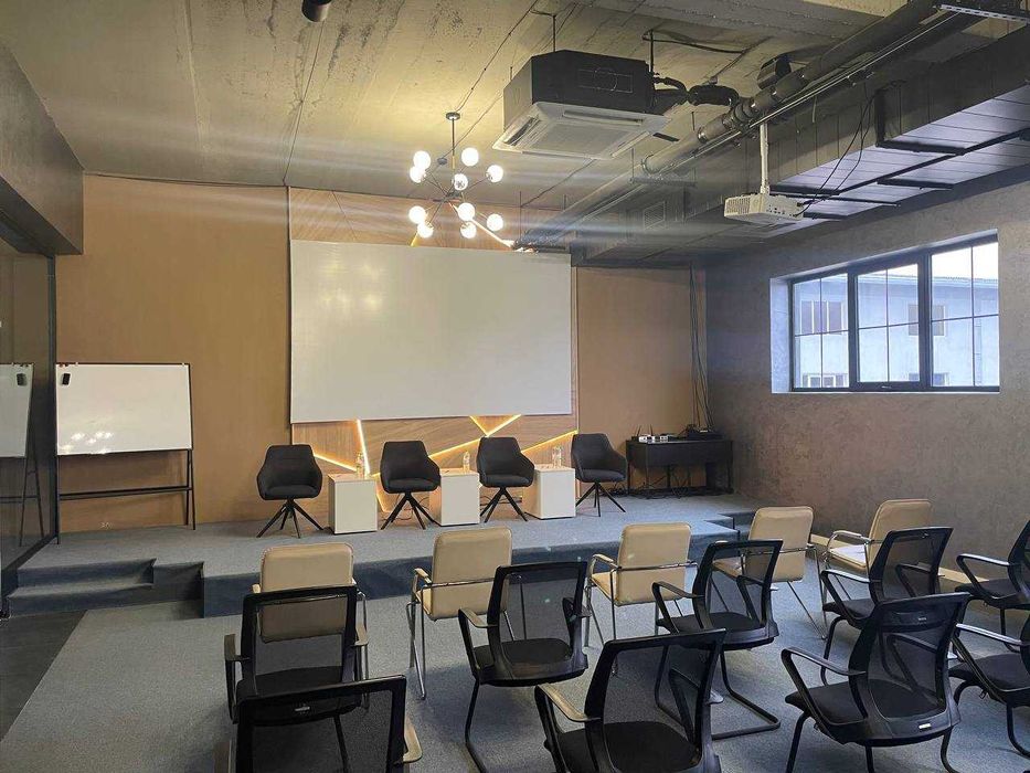 Аренда выставочной мебели для мероприятий и событий