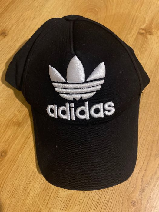 Боне Адидас запазено