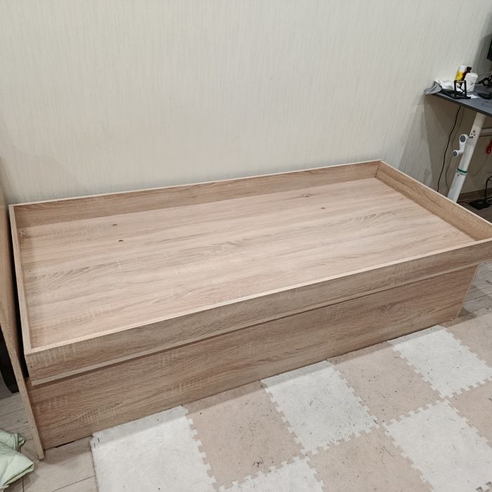 Кровать б/у одноместная