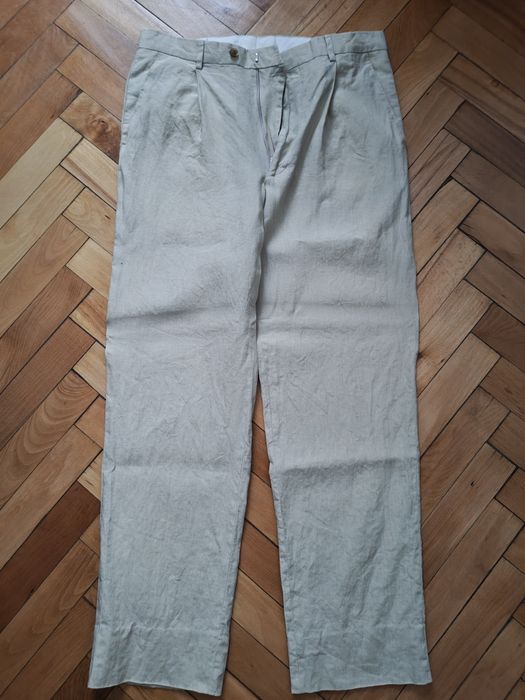 Vând pantaloni in 100%