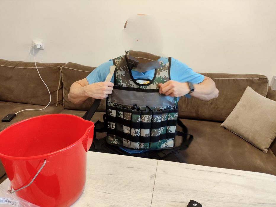 Фитнес Жилетка с тежест weight vest