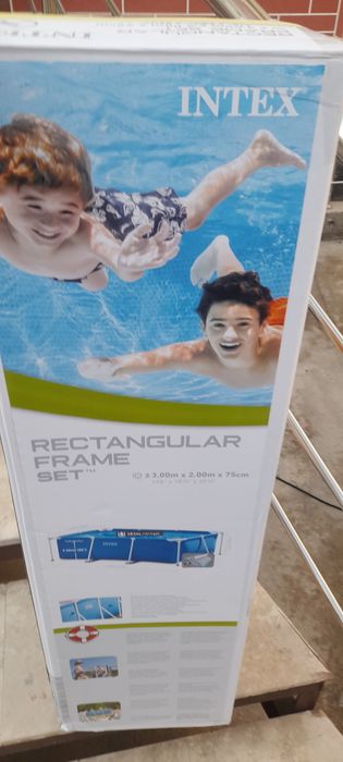 Продаётся новый большой Бассейн