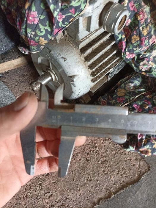 Продам электродвигатель