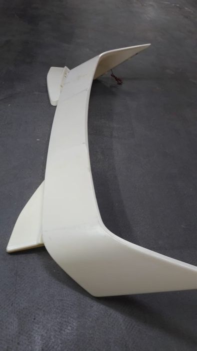 спойлер Subaru Legacy BL5