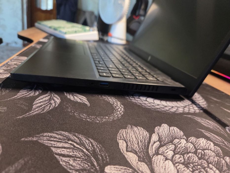 Продам ноутбук Acer Nitro V15