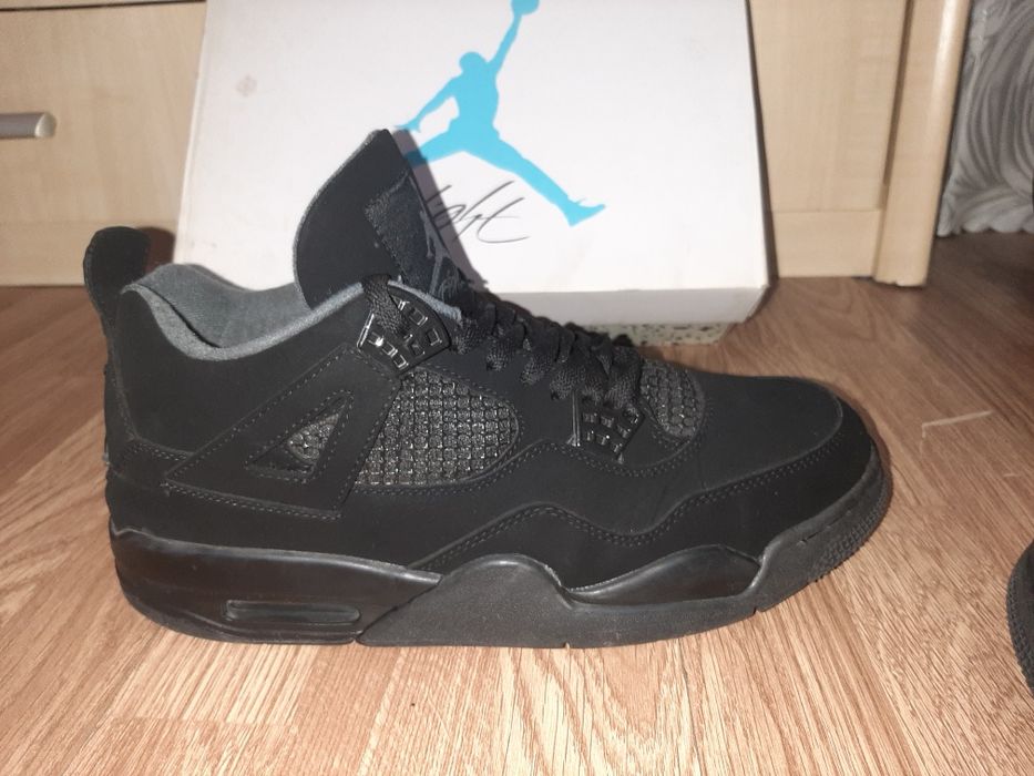 Jordan 4 Black Cat