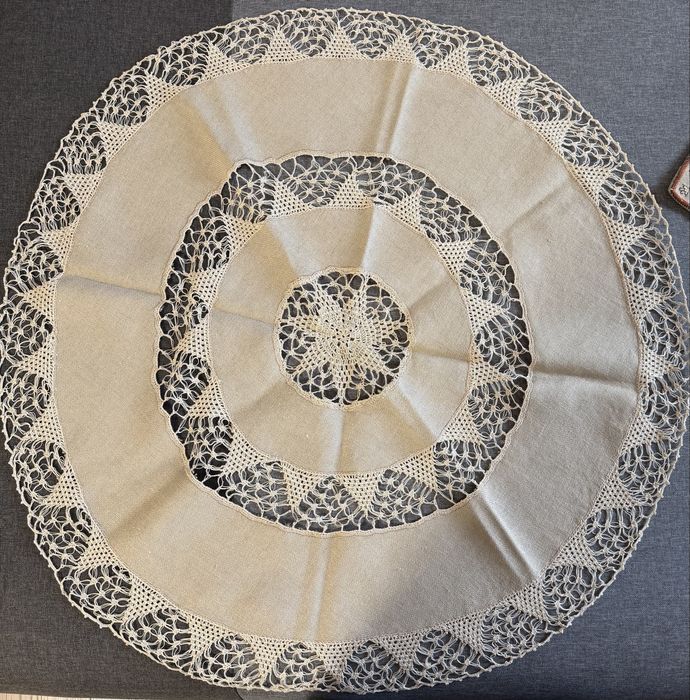 Автентична българска шевица – ръчна бродерия