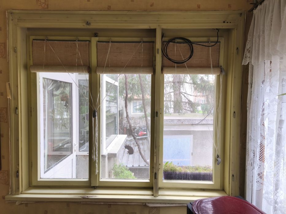 Продавам дървена дограма, два прозореца за 90 евро