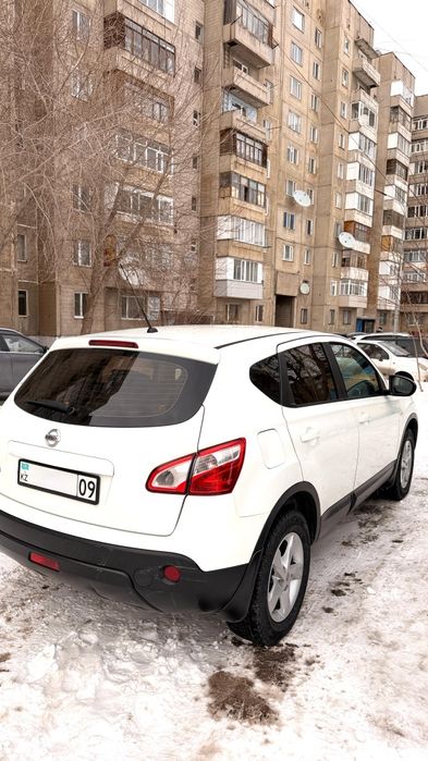 Машина Nissan Qashqai
