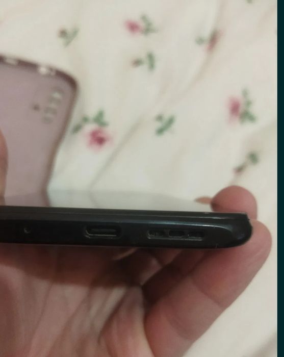 Продам Redmi 9T  4+2/128 GB