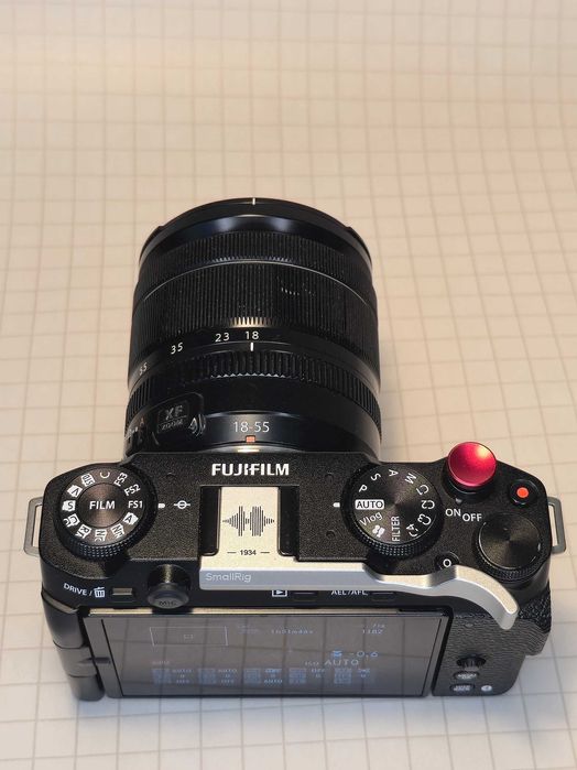 Fujifilm X‑M5 Mirrorless Compact + XF 18‑55mm