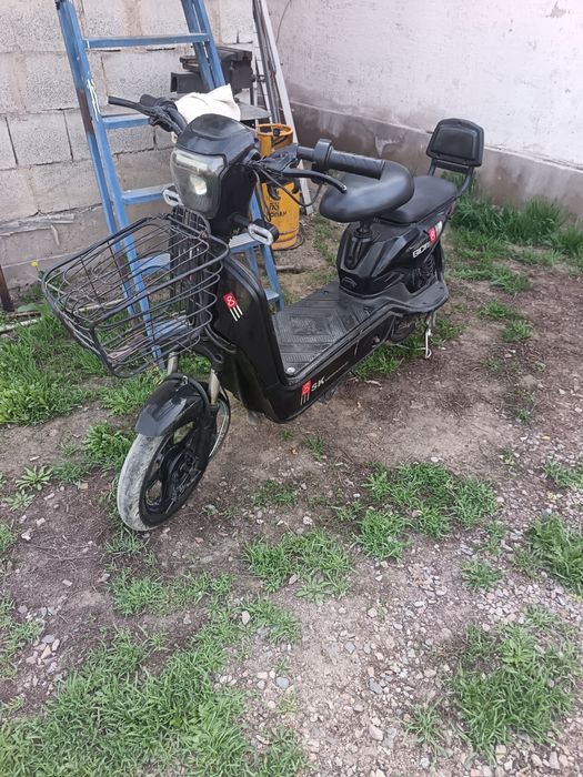 Электроскутер ск8