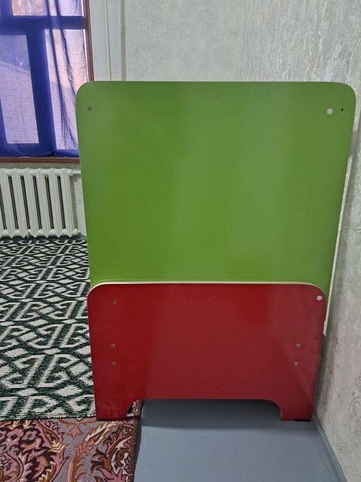 Bolalar Kravati shkafchasi bilan