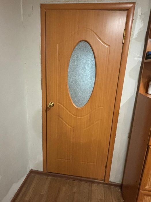 Продам двери по 2000тг