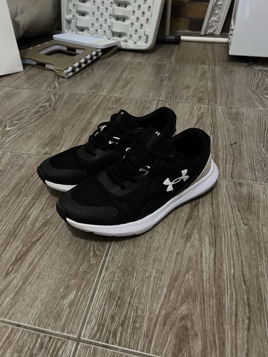 Кроссовки under armour