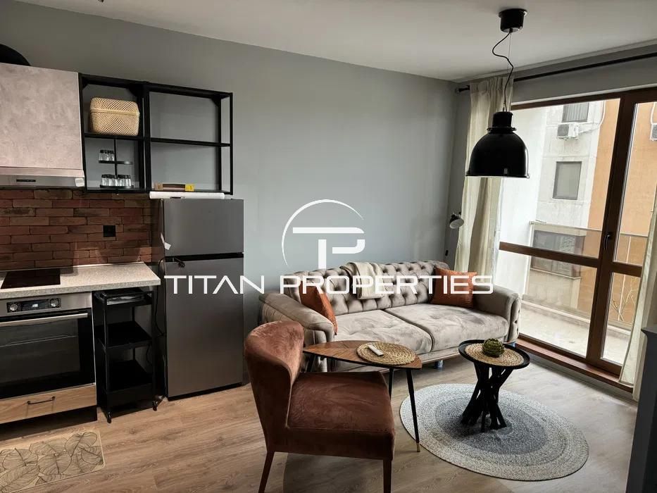 Дава се под наем Двустаен апартамент в Варна, Конфуто - 70 кв.м за 550 € - Снимка #1