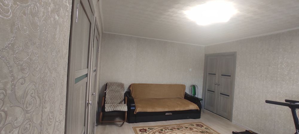 Продам 4-х комнатную квартиру.