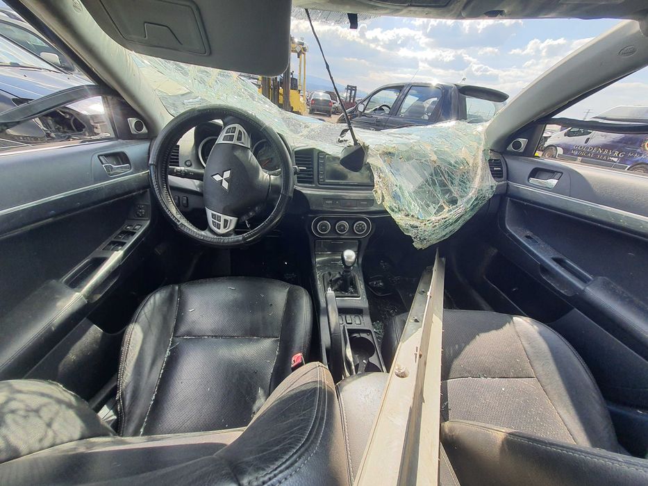 На части! Mitsubishi Lancer 2.0 DI-D
