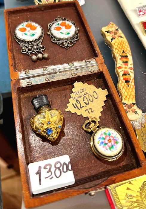 Наручные часы ретро