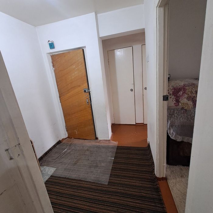 Продается квартира 2/2/5 на Каракамыше 1/1