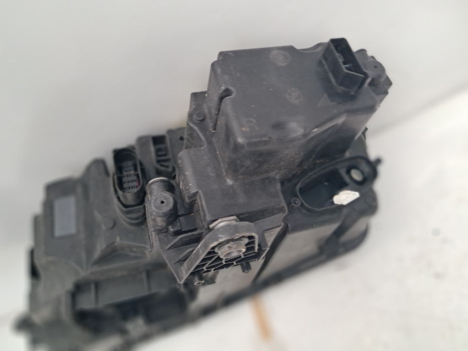 Фар Skoda Octavia 3