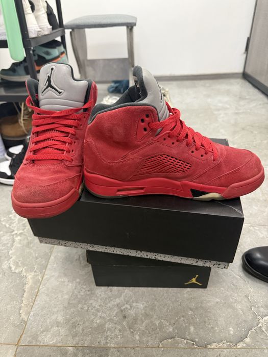 Jordan retro 5 red suede