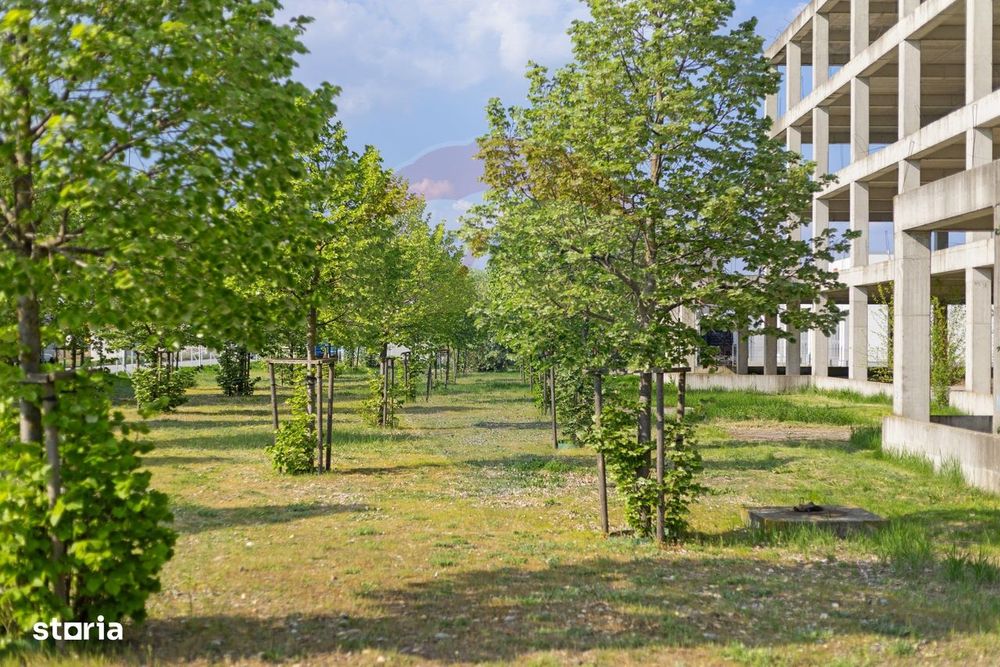 Teren cu construcție de beton, de vânzare, 3754 mp – zona Aradul Nou