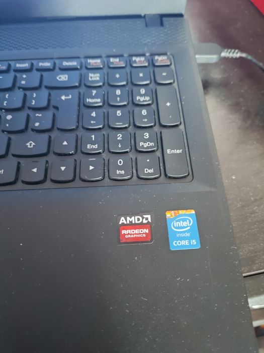 Laptop Lenovo foarte performant