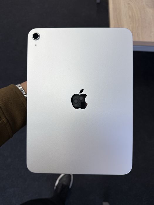 iPad A16 2025 в новом состоянии