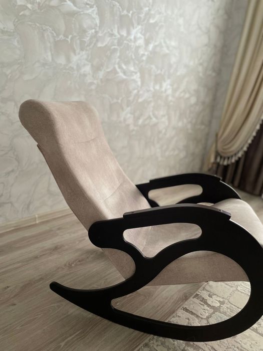 продам кресло качалку