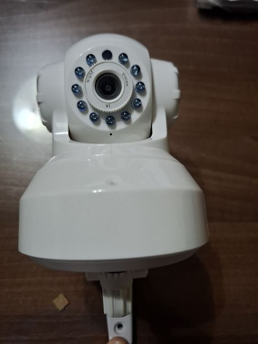 Camera supraveghere HD tip dome, cu IP și WiFi, 2 Mb