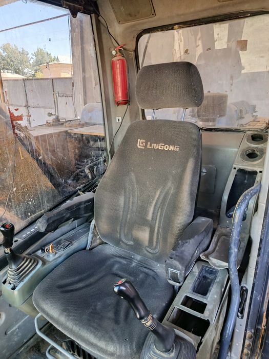 Ekskavator Liugong sotiladi