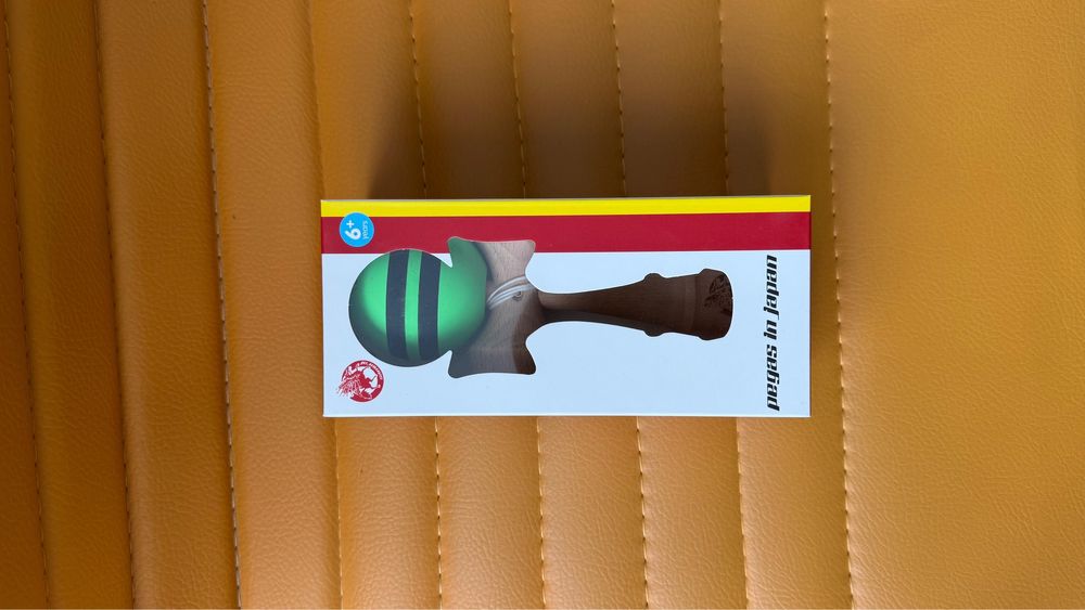Kendama profesionala Samurai, lemn fag, verde