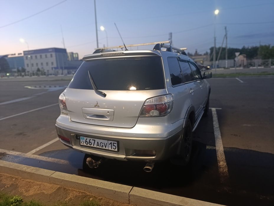 Outlander Mitsubishi