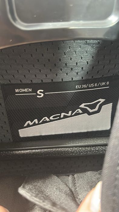 Vând costum moto de dama