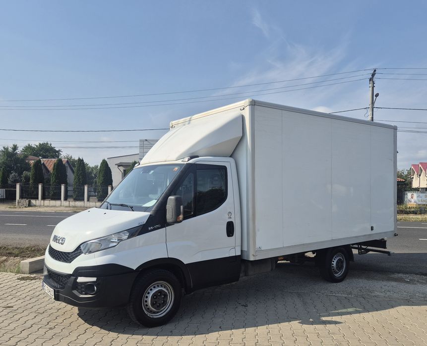 IVECO DAILY 3.0 D / 170 CP / 2015 / EURO 5 / Clima / Webasto / CASH sau RATE