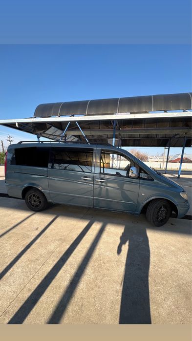 Mercedes vito.