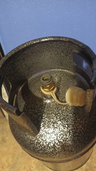 бутилка за битова газ 27 л